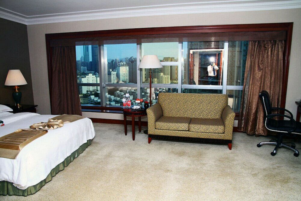 Фото The Pavilion Century Tower