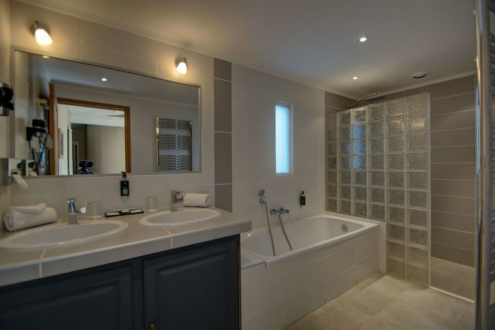 Фото Best Western La Magnaneraie