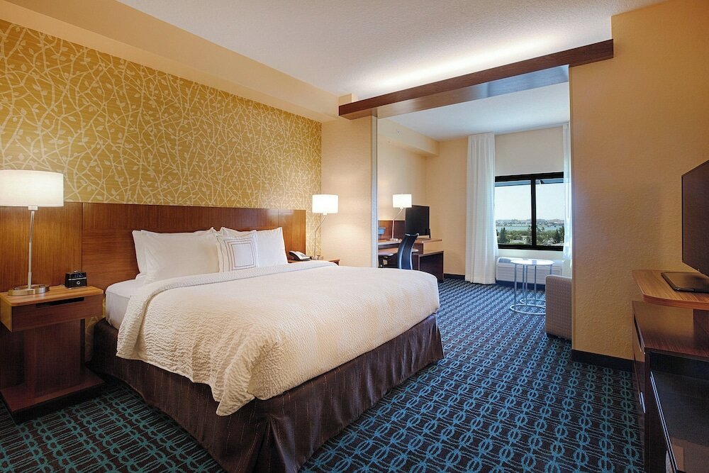 Фото Fairfield Inn & Suites by Marriott Clearwater Beach