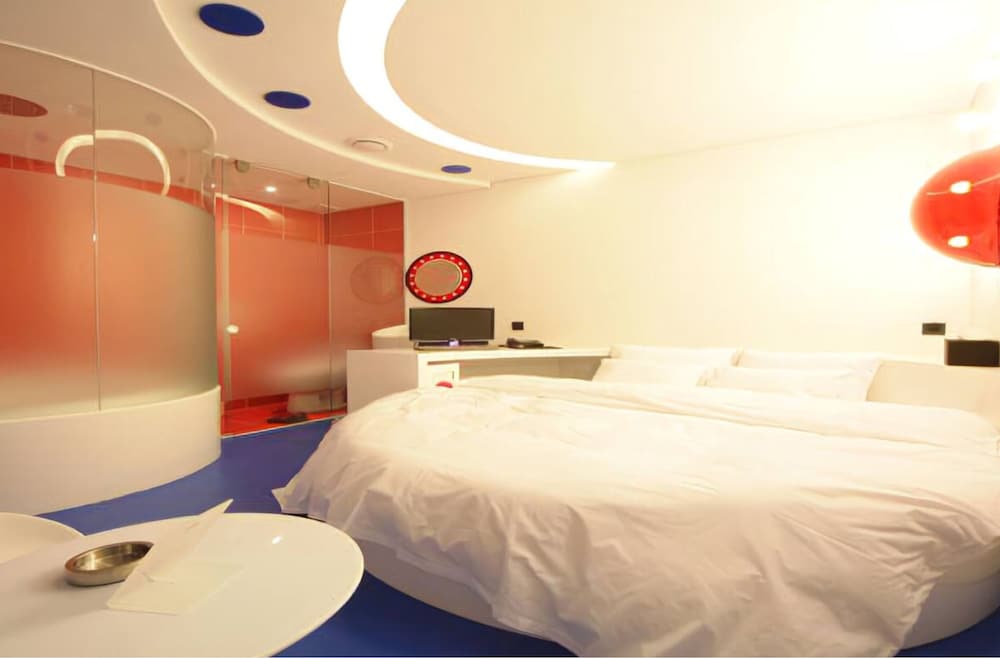 Фото Hotel Star The Masterpiece Suite