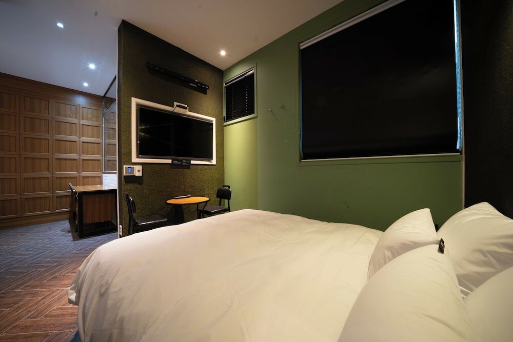 Фото H Avenue Hotel Gangnam Yeoksam