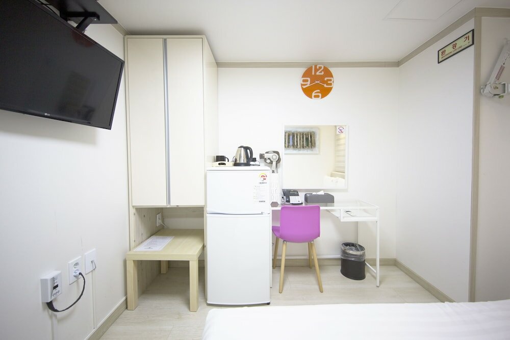 Фото Inn The City Business Hotel