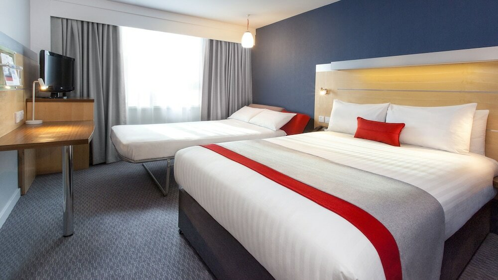 Фото Holiday Inn Express London - Limehouse, an Ihg Hotel