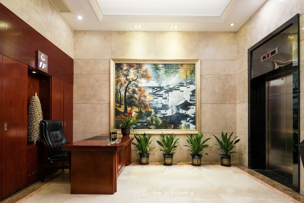 Фото Guangzhou Gorgeous Hotel