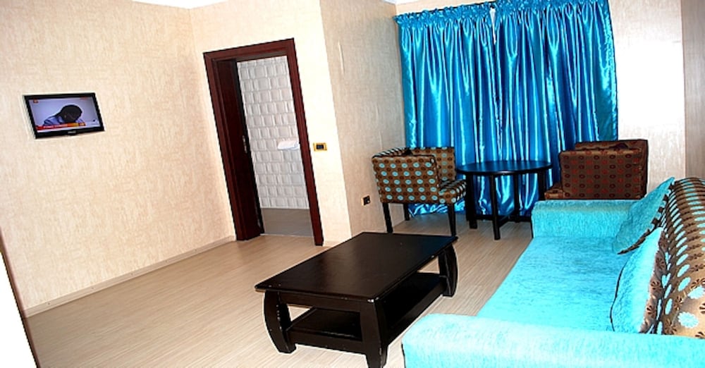 Фото Chesney Hotel