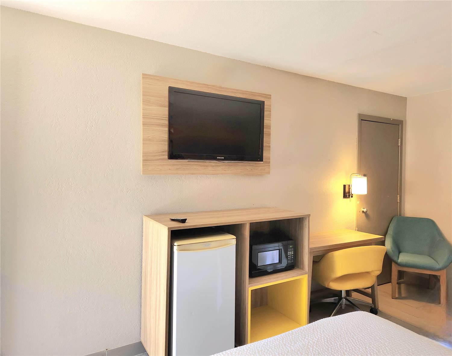 Фото Days Inn by Wyndham McAllen