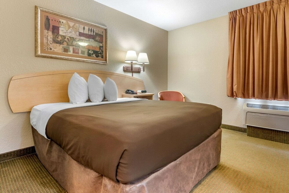 Фото Suburban Extended Stay Hotel South Bend