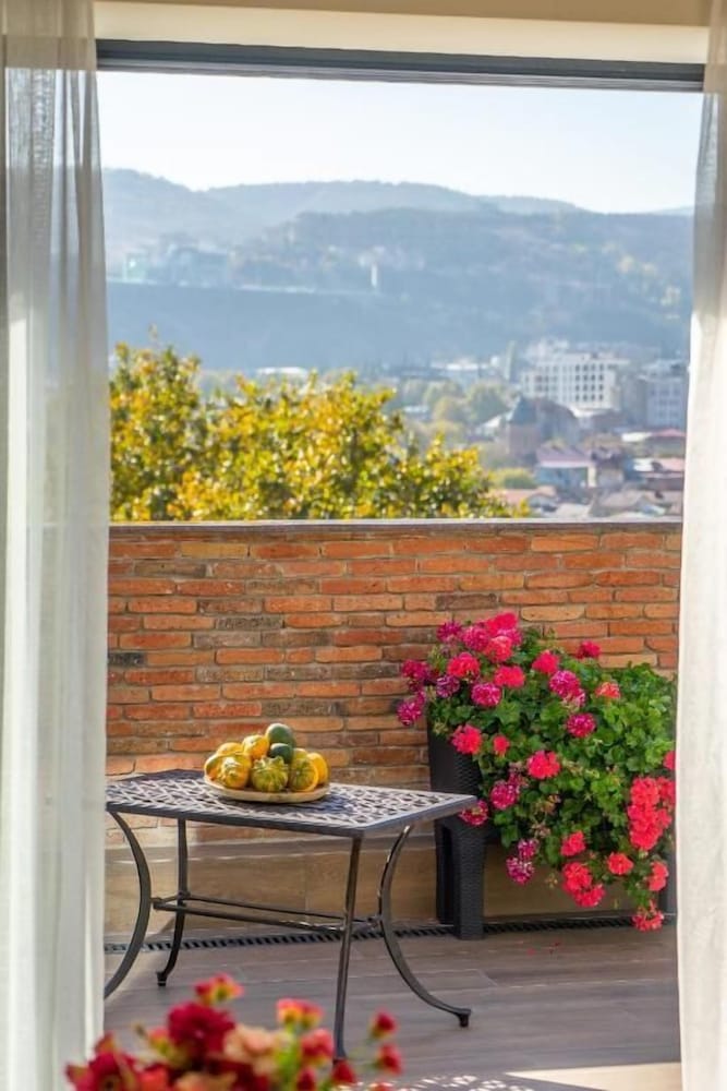 Фото Hotel Passport Tbilisi