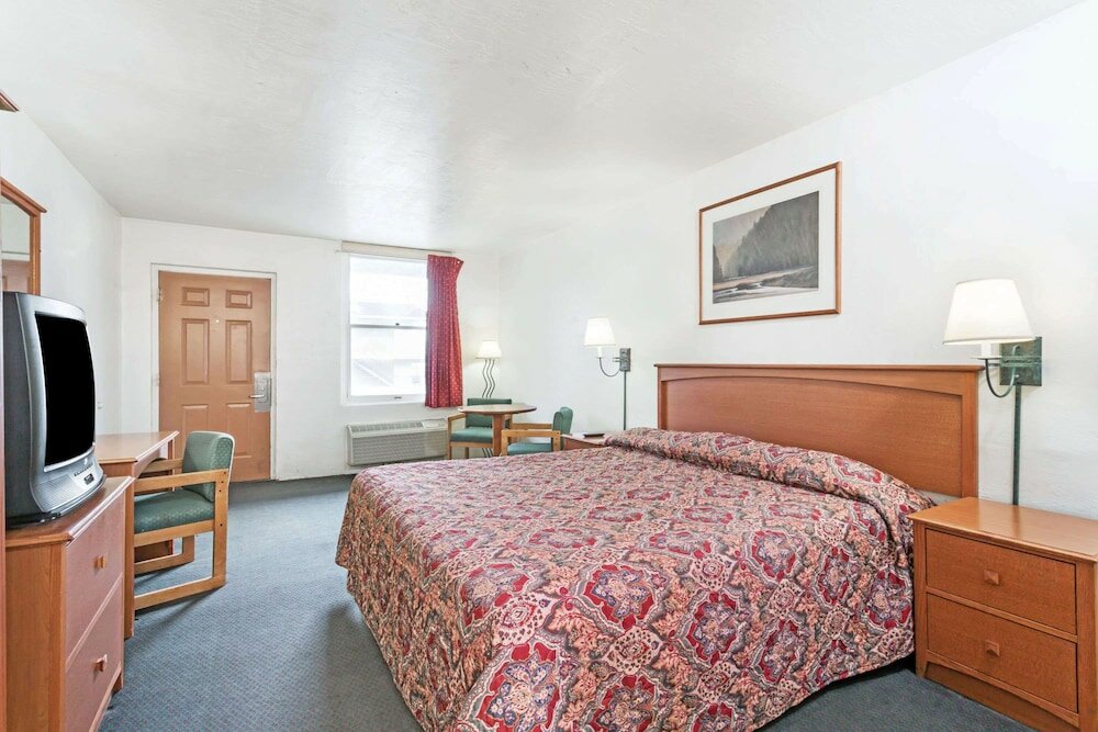 Фото Knights Inn Wendover