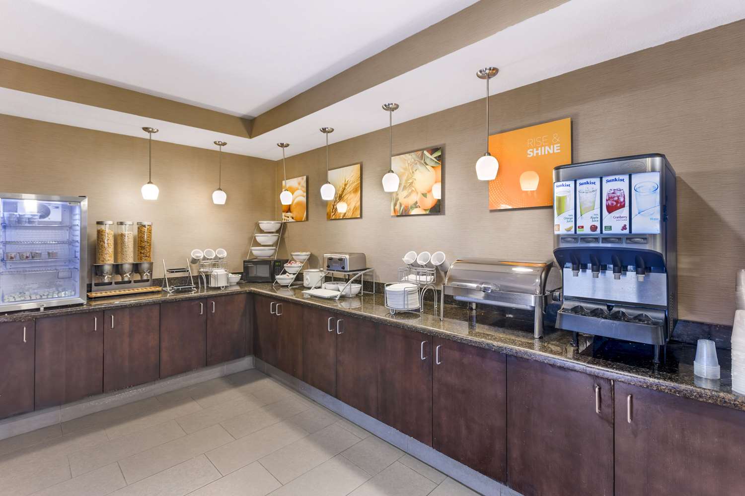 Фото Comfort Suites Blythe