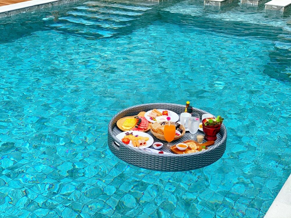 Фото Отель The Scene Cliff View Villas