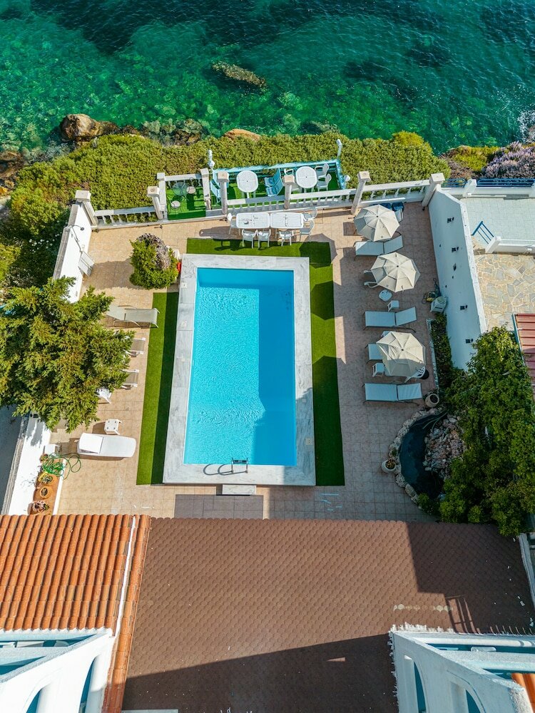 Фото Mistral Apartments Aegina