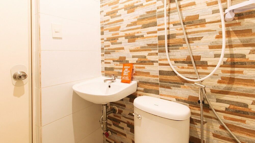 Фото RedDoorz near Quiapo Church Manila