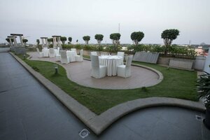 Гостиница Grand Gardenia