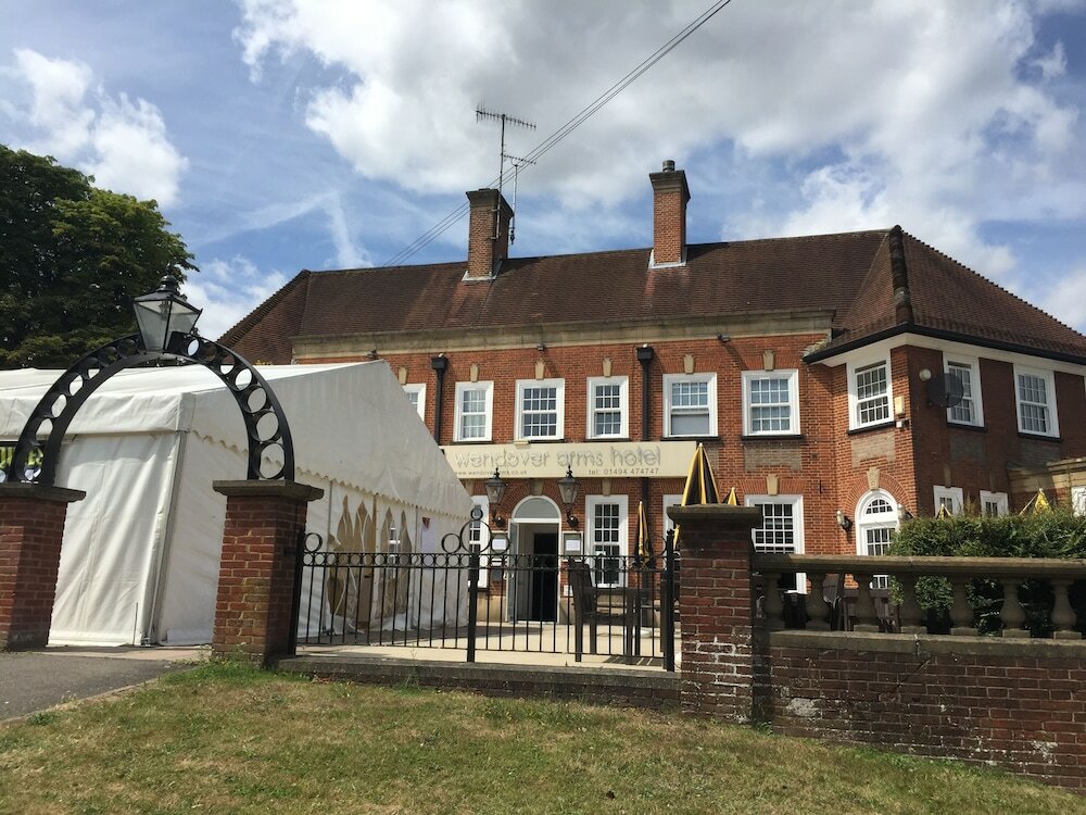 Фото Wendover Arms Hotel