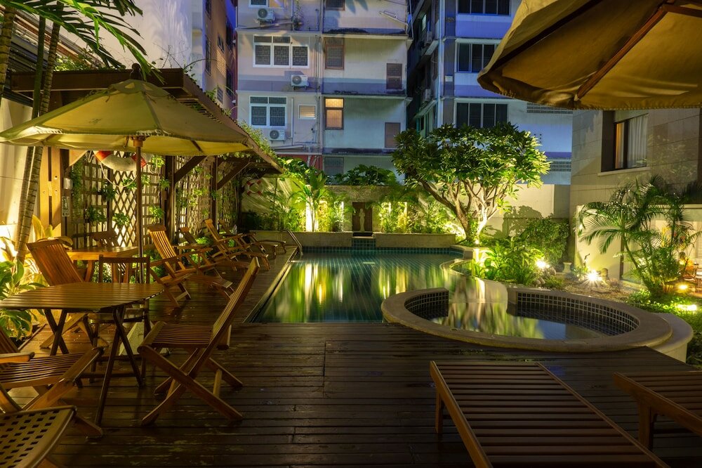 Фото Silom Serene Hotel