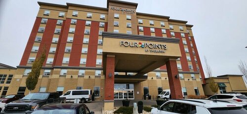 Внешний вид отеля Four Points by Sheraton Edmonton Gateway в Эдмонтоне, фото 4