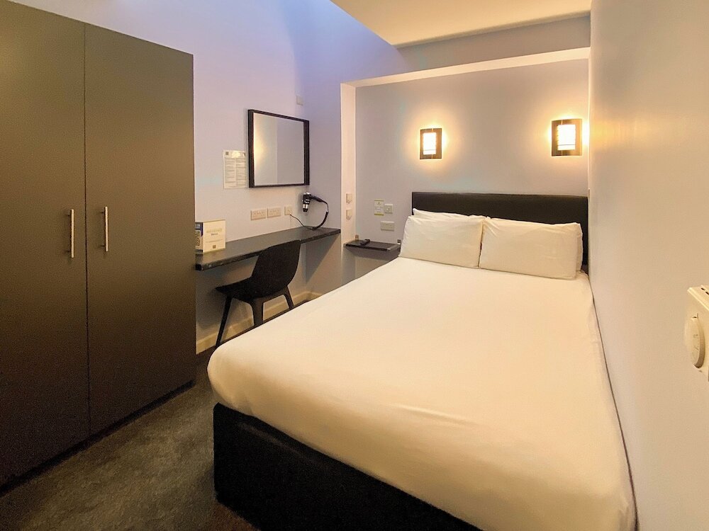 Фото Sure Hotel by Best Western Reading