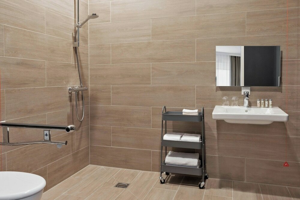 Фото Residence Inn by Marriott Hamburg Altona