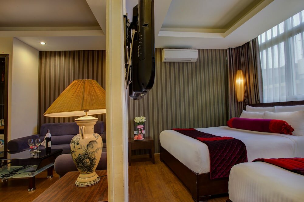 Фото Golden Art Hotel