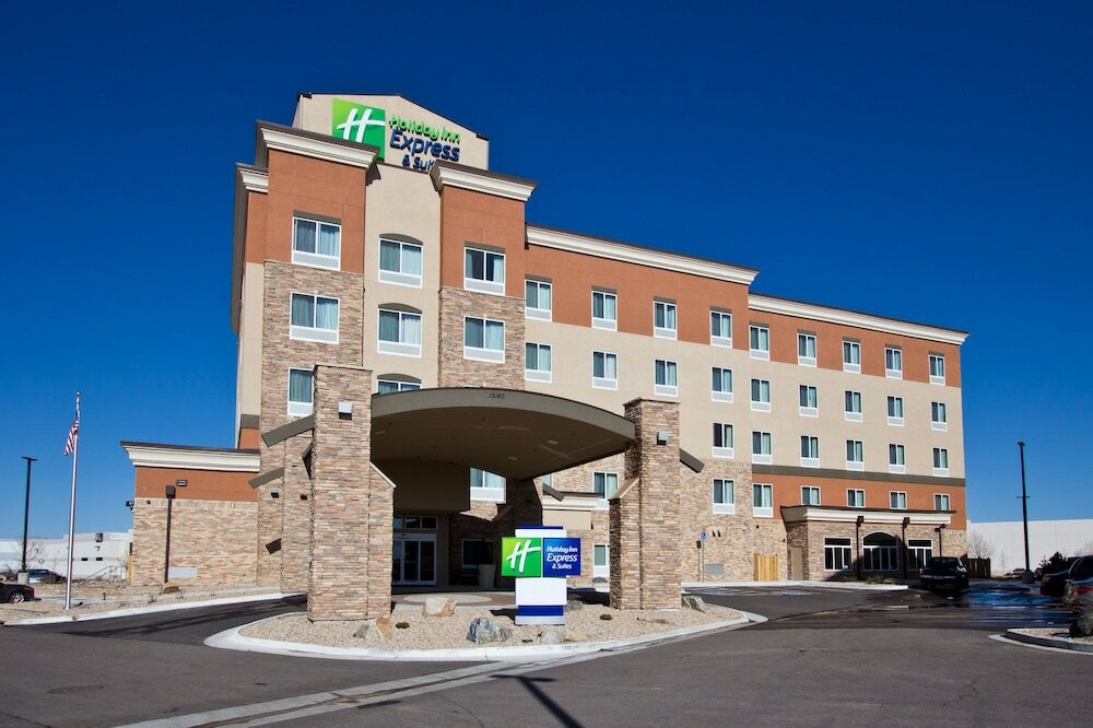 Фото Holiday Inn Express Hotel & Suites Denver East-Peoria Street, an Ihg Hotel