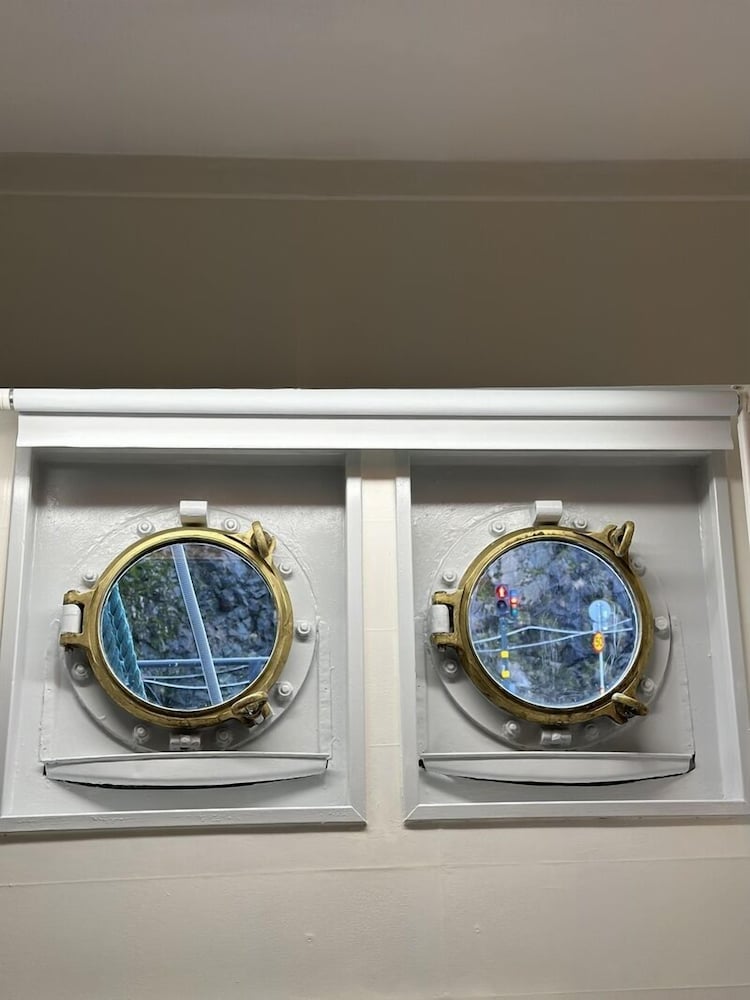 Фото The Red Boat