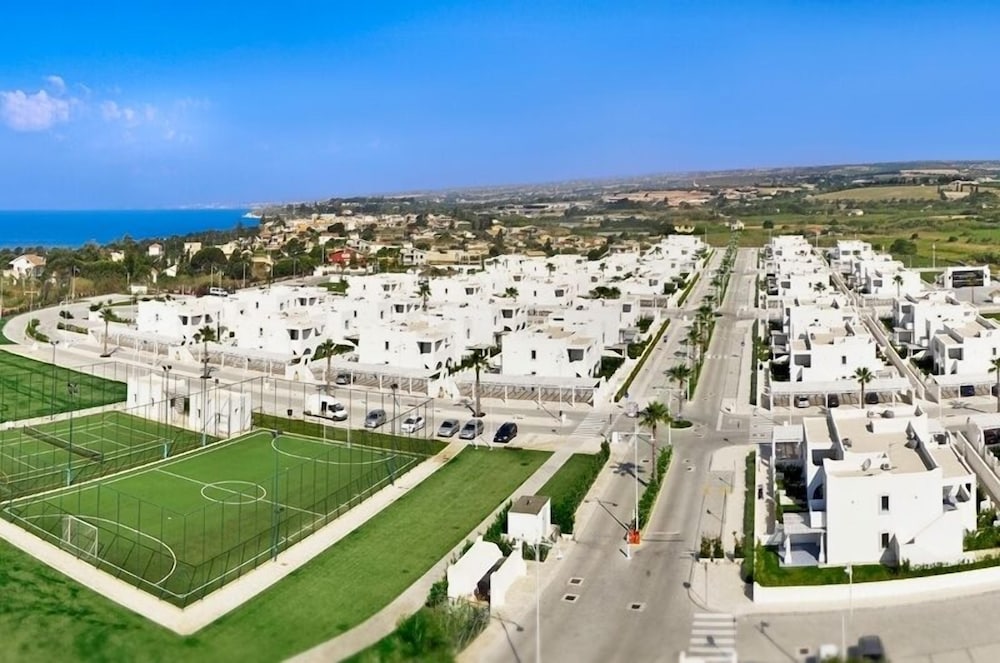 Фото Nicolaus Club Borgo Rio Favara Resort