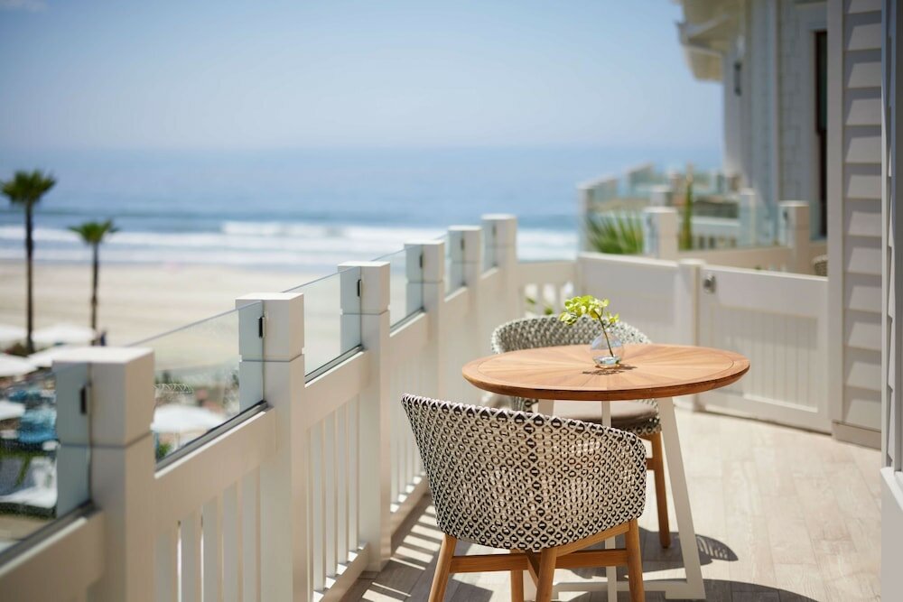 Фото Beach Village at The Del, Curio Collection by Hilton