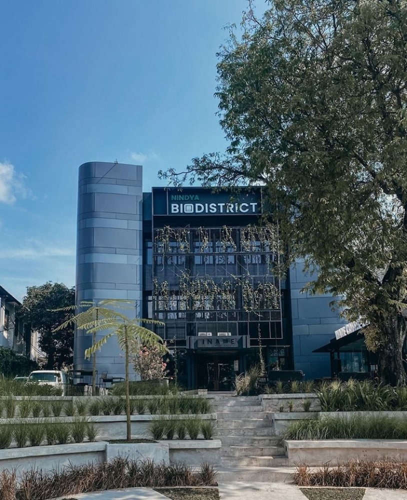 Фото отеля 2