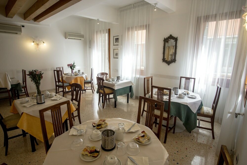 Фото Hotel Antigo Trovatore