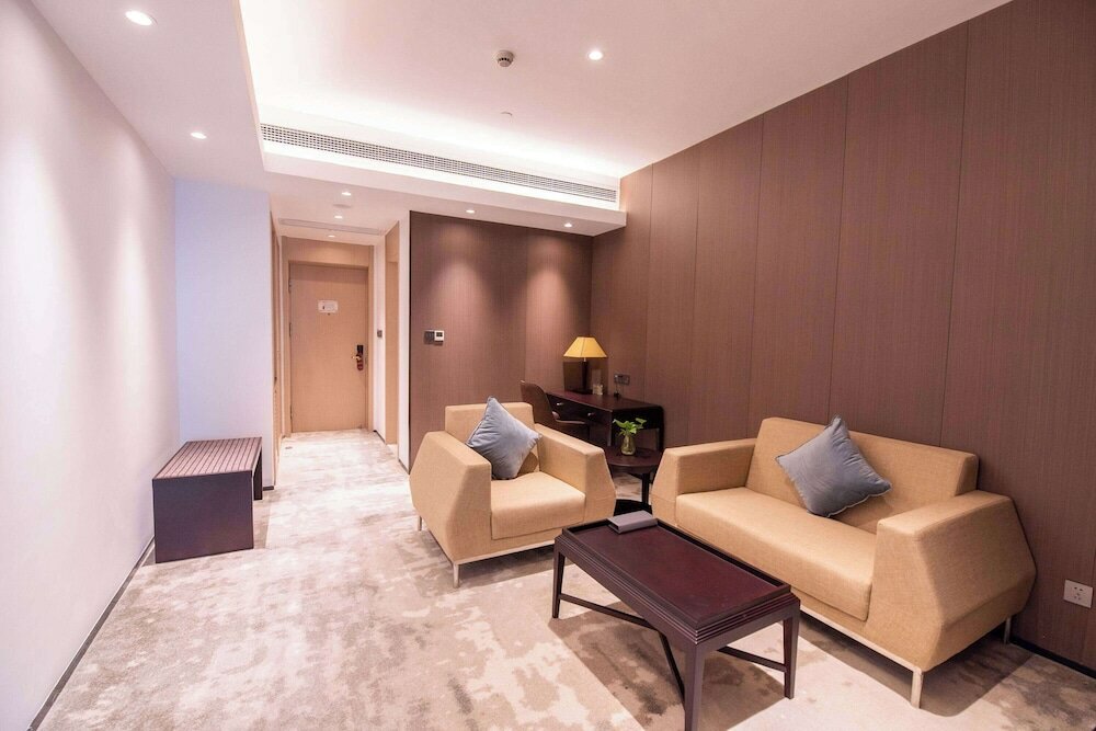 Фото Ramada Plaza Sino Bay Shanghai