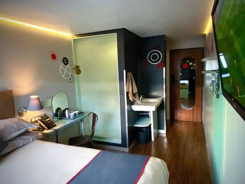 Фото Bannister Hotel