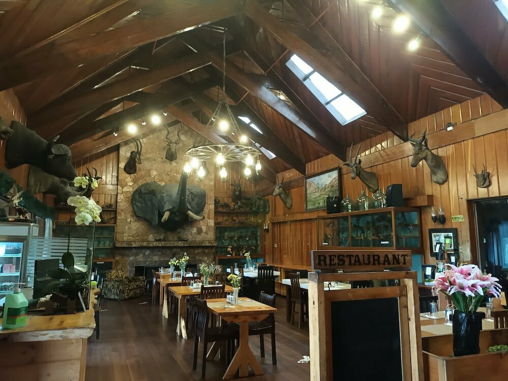 Hotel Log Cabin Hotel-Baguio, Baguio, photo