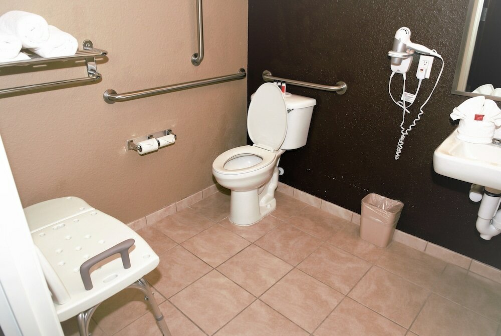 Фото Microtel Inn & Suites by Wyndham Jacksonville Airport