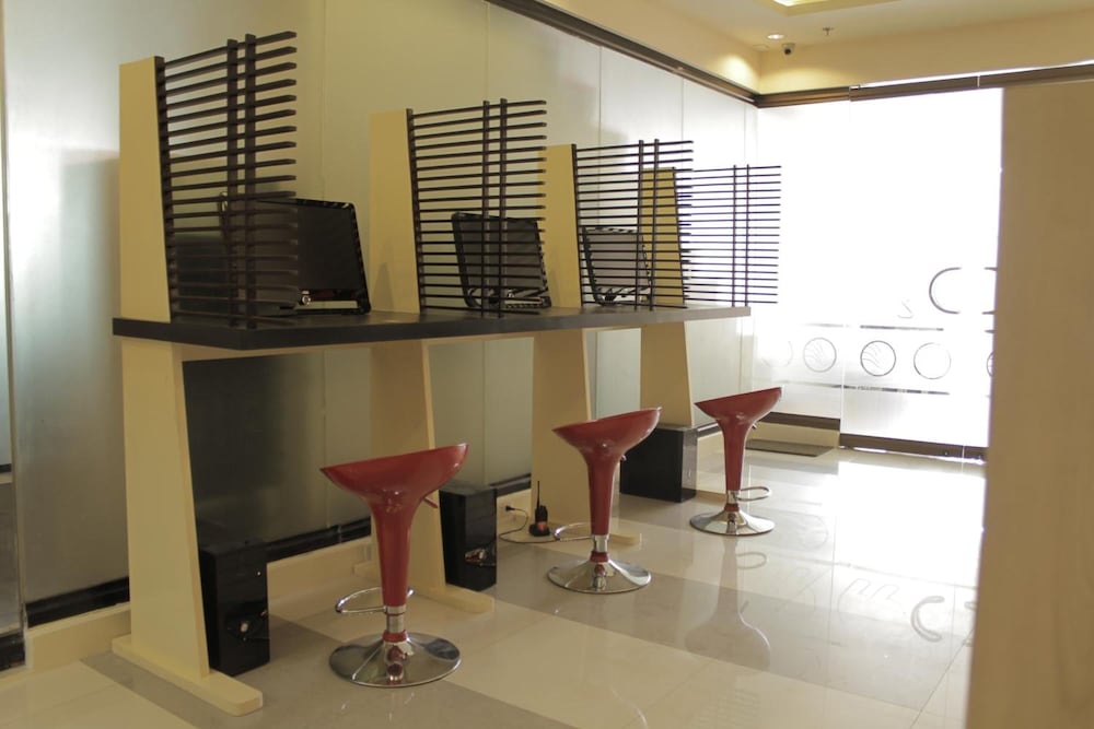 Фото Hotel 99 Cubao