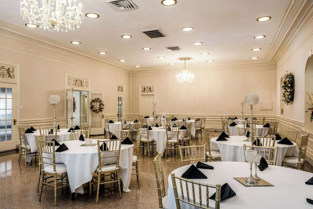 Фото Hotel Bothwell Sedalia Central District, Ascend Hotel Collection