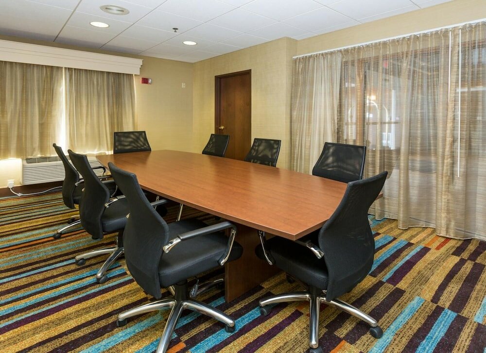 Фото Fairfield Inn and Suites by Marriott Des Moines West