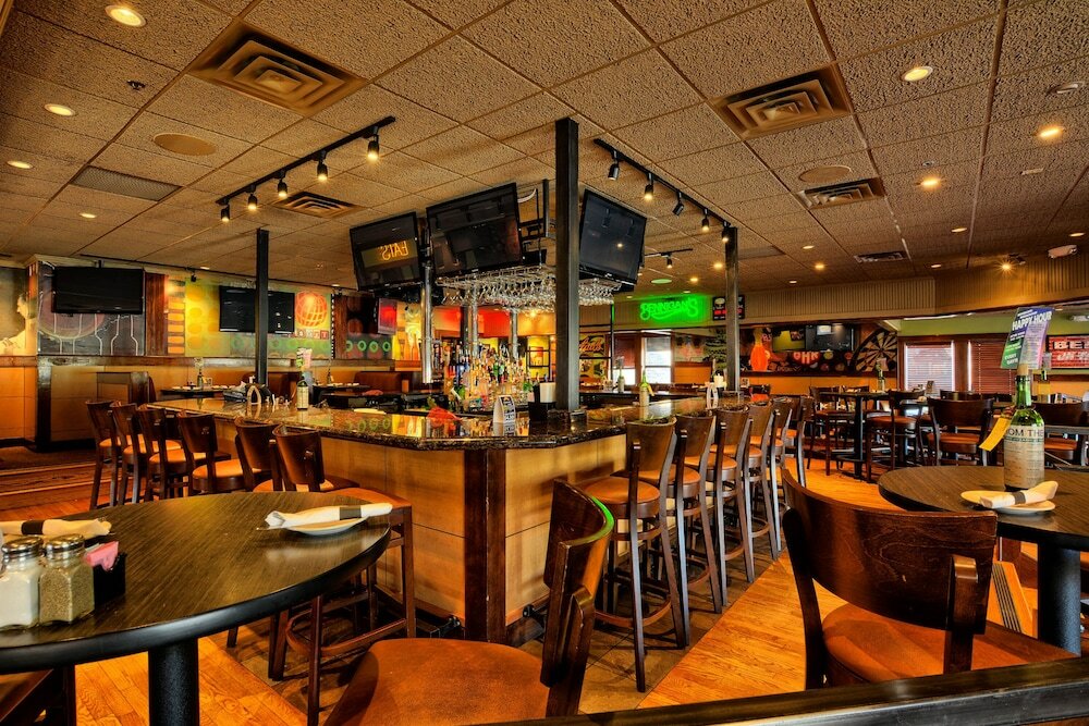 Фото Comfort Inn & Suites and Conference Center