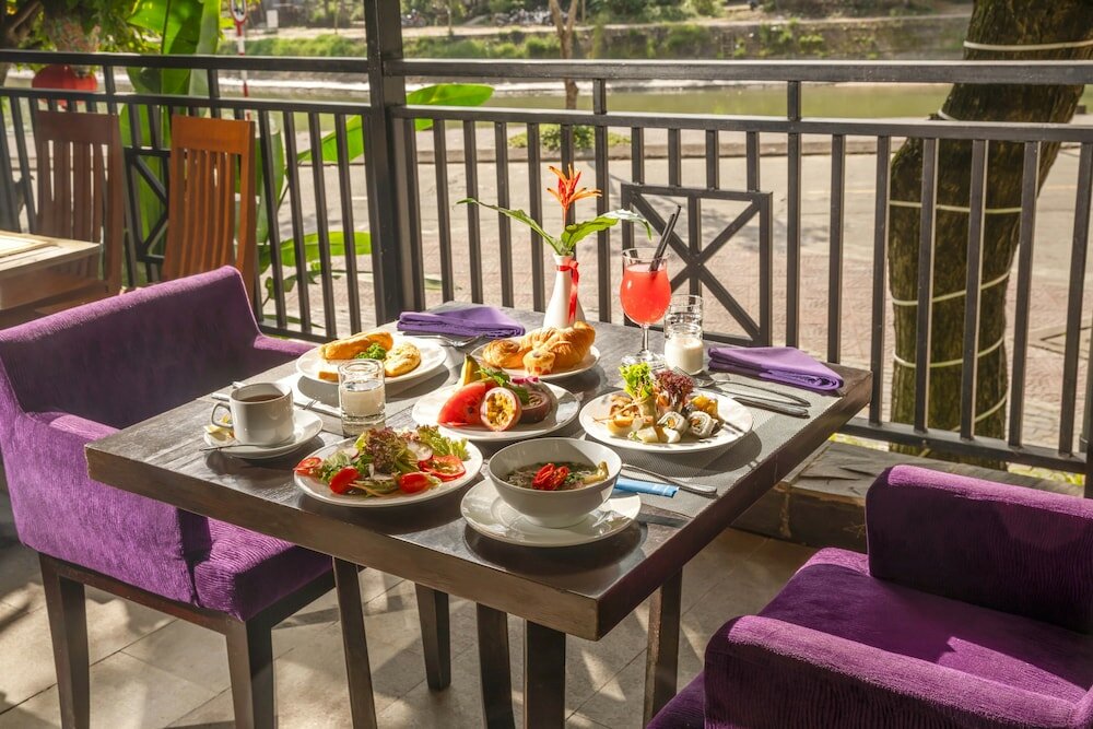 Фото Royal Riverside Hoi An Hotel