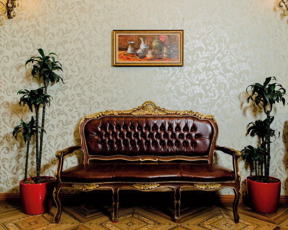 Фото Royal Antique Boutique Hotel