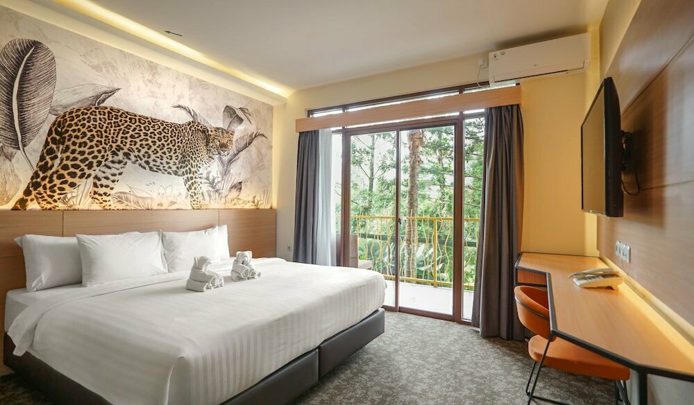 Hotel Royal Safari Garden Resort & Convention, West Java, photo