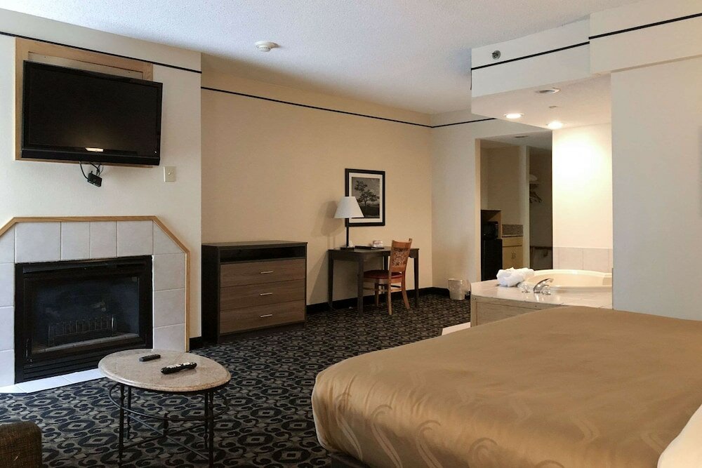 Фото Quality Inn & Suites Boone - University Area