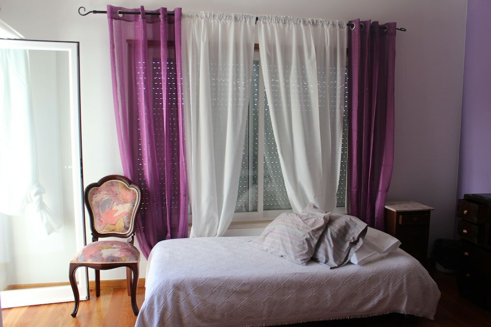 Фото Хостел Ericeira Chill Hill Hostel & Private Rooms