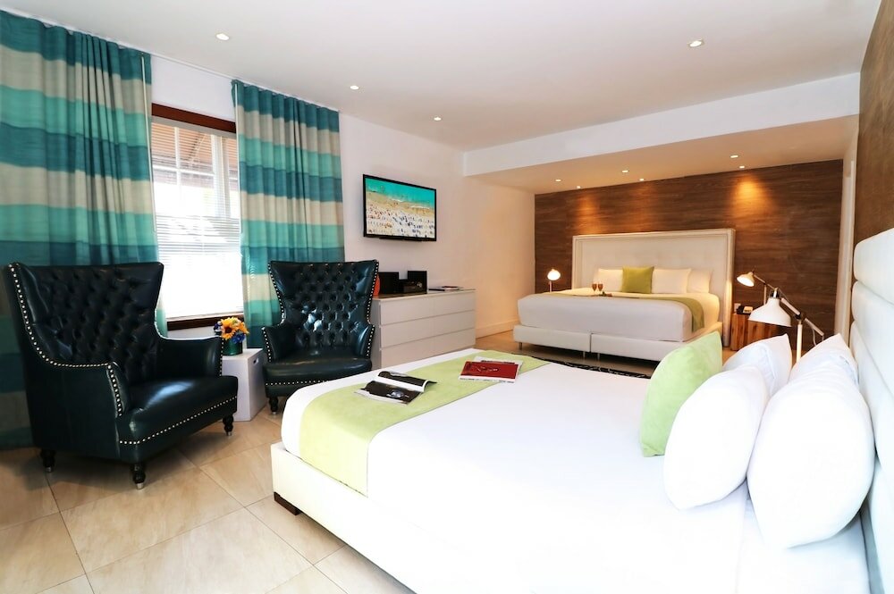 Фото Chesterfield Hotel & Suites, a South Beach Group Hotel