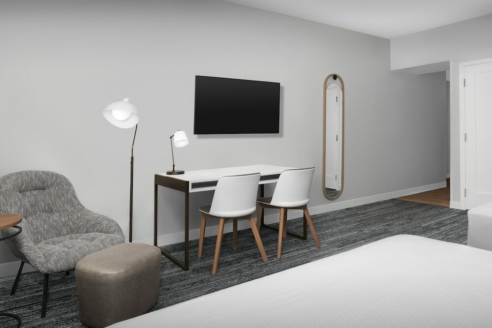 Фото TownePlace Suites Jacksonville Airport