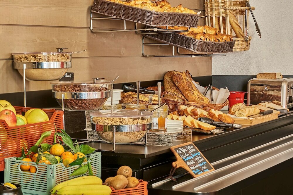 Фото Campanile Lyon Centre Berges du Rhône