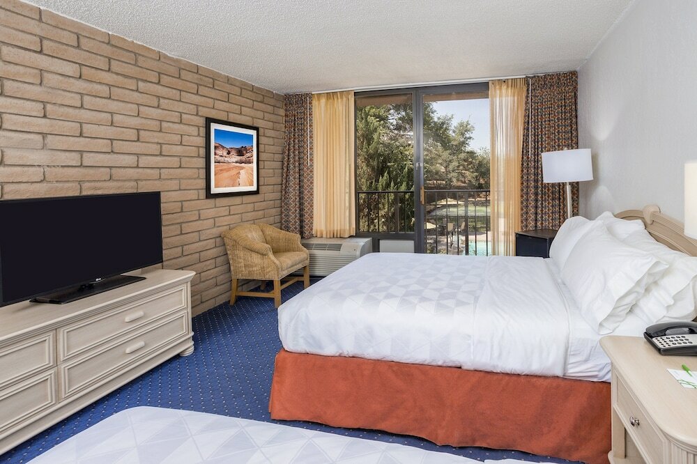 Фото Holiday Inn Canyon De Chelly, an Ihg Hotel