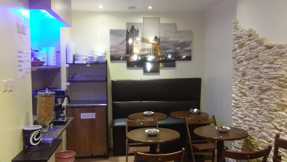 Фото Notting Hill Gate Hotel