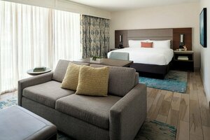 Гостиница Coronado Island Marriott Resort & SPA