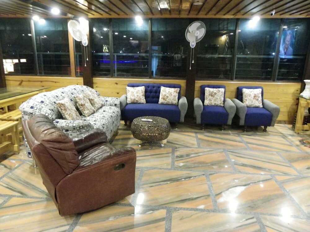 Фото Отель The Lodge